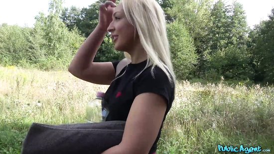 За 200 евро не только соснула но и встала перед пикапером раком